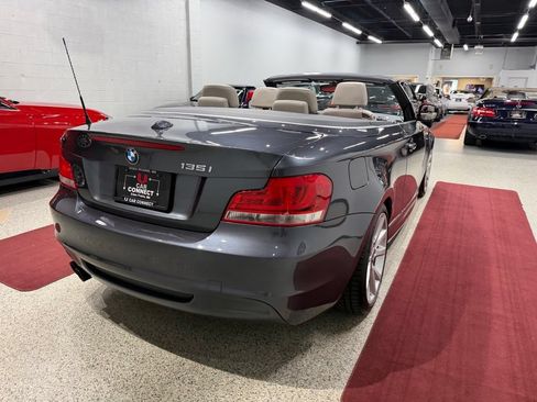 Used 2013 BMW 135i Convertible RWD image 11