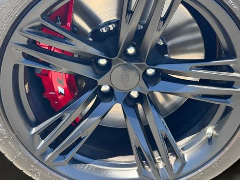 Used 2020 Chevrolet Camaro ZL1 RWD image 38