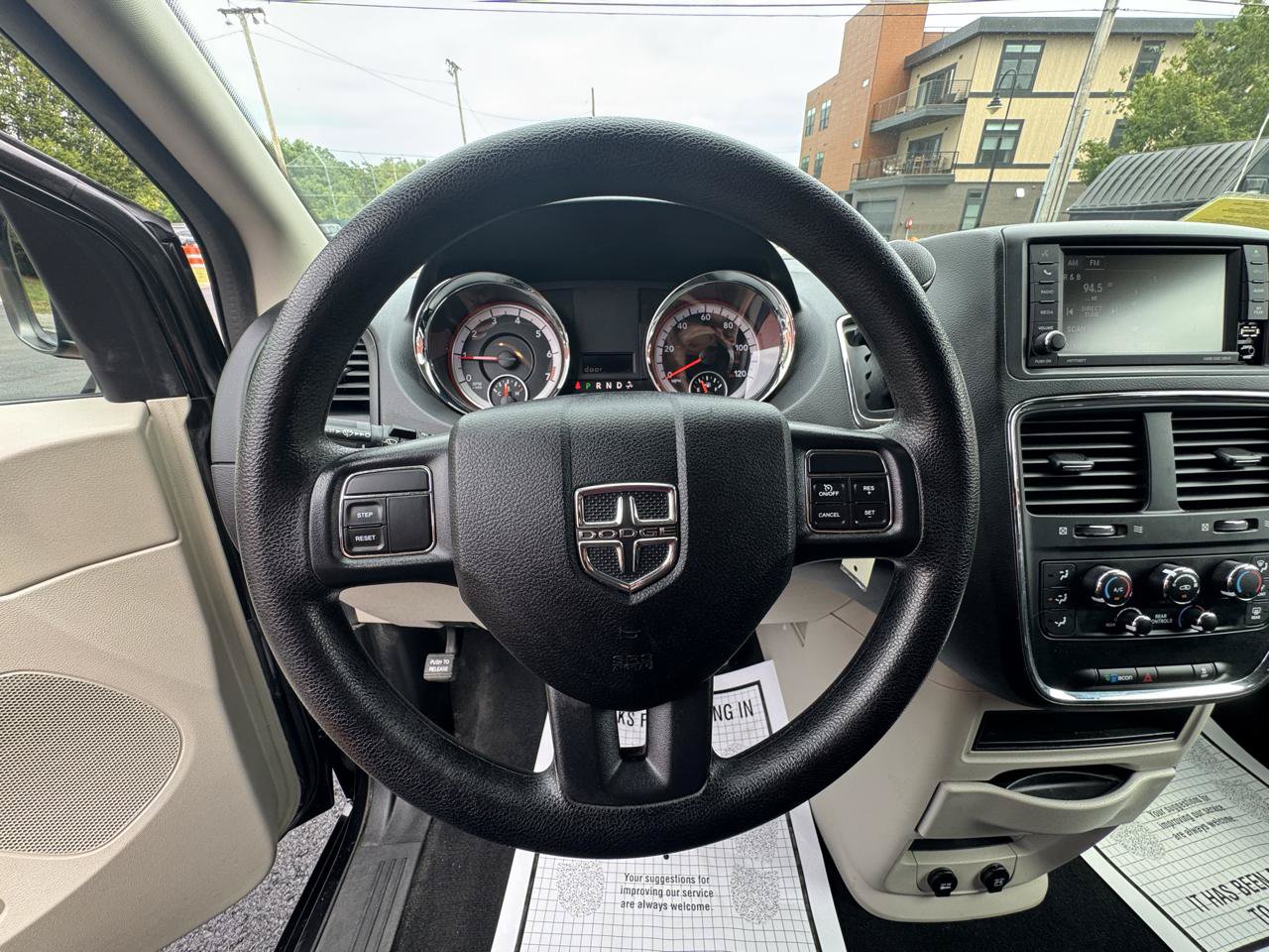 Used 2019 Dodge Grand Caravan SE FWD image 16