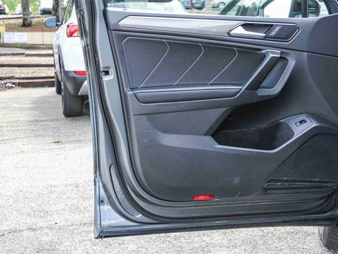 Used 2024 Volkswagen Tiguan SE R-Line image 22