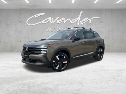 New 2026 Nissan Kicks SR w/ Cold Weather Package