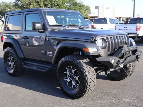Used 2019 Jeep Wrangler Sport AWD/4WD image 14
