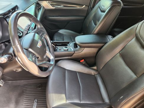 Used 2020 Cadillac XT6 Sport AWD/4WD image 10