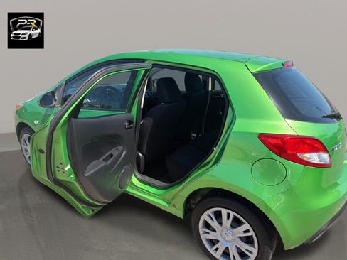 Used 2012 MAZDA MAZDA2 Sport FWD image 11