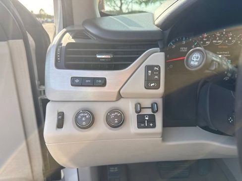 Used 2019 GMC Yukon XL Denali w/ Open Road Package AWD/4WD image 15