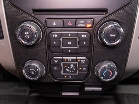 Used 2014 Ford F150 XLT w/ Equipment Group 302A Luxury AWD/4WD image 16