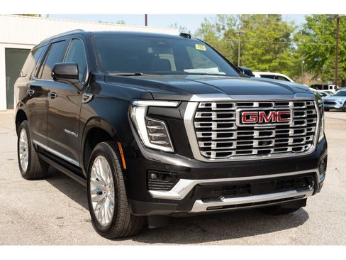 New 2026 GMC Yukon Denali w/ Sun & Power Step Package image 35