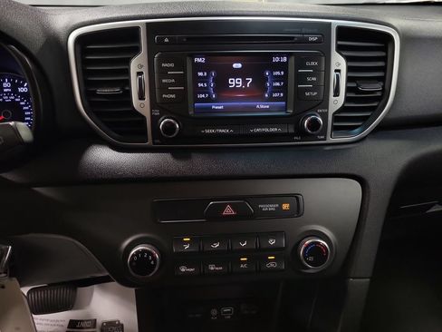 Used 2019 Kia Sportage LX FWD image 18