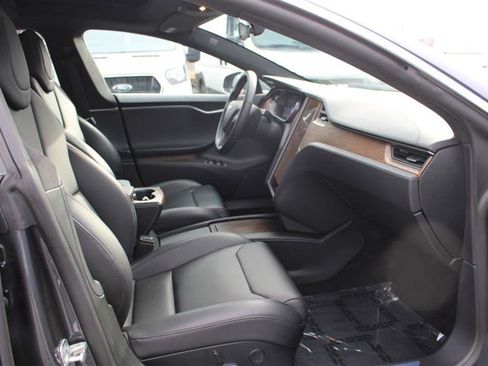 Used 2018 Tesla Model S 100D image 12