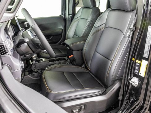 New 2026 Jeep Wrangler Unlimited Sahara AWD/4WD image 20