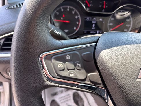 Used 2019 Chevrolet Cruze LS w/ LS Convenience Package FWD image 18