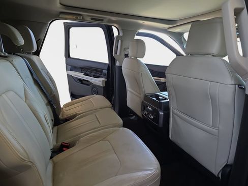 Used 2021 Ford Expedition Max Platinum AWD/4WD image 13