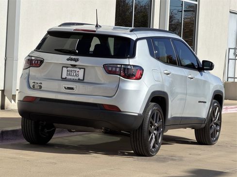New 2026 Jeep Compass Latitude image 5