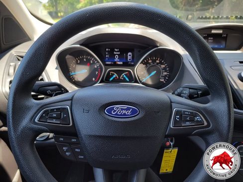 Used 2017 Ford Escape SE FWD image 31