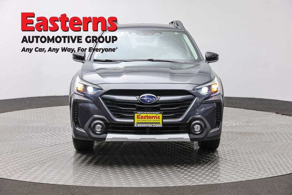 Used 2023 Subaru Outback Limited AWD/4WD image 4