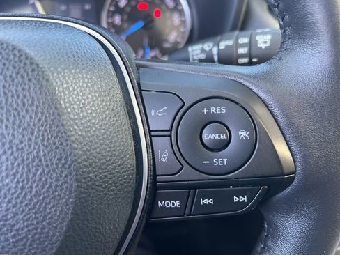 Used 2022 Toyota RAV4 XLE image 62