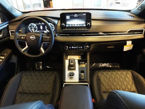 New 2026 Nissan Rogue Platinum image 11