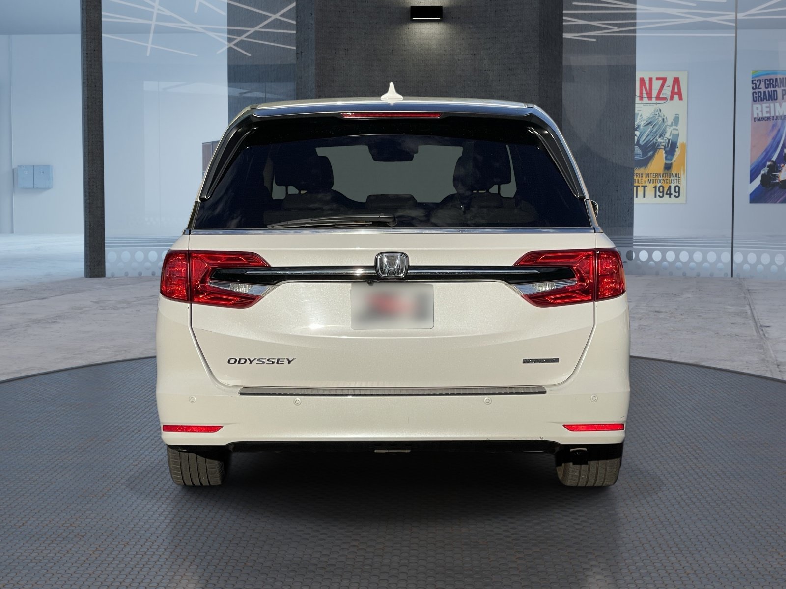 Used 2024 Honda Odyssey Touring image 5