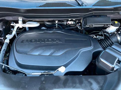 Used 2019 Honda Pilot Elite image 32