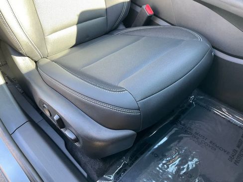 Used 2025 Chevrolet Blazer EV LT image 60