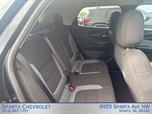 Used 2023 Chevrolet TrailBlazer LT FWD image 28