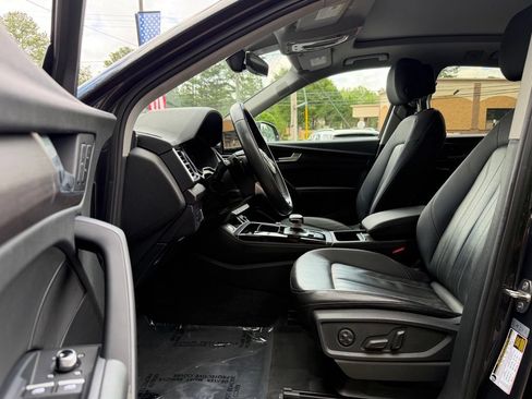 Used 2021 Audi Q5 2.0T Premium Plus w/ Premium Plus Package AWD/4WD image 25
