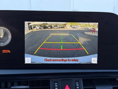 Certified 2025 Lexus ES 300h w/ Premium Package image 15