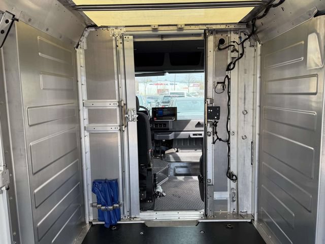Used 2024 Chevrolet Brightdrop 600 w/ Commercial Equipment Package AWD/4WD image 14