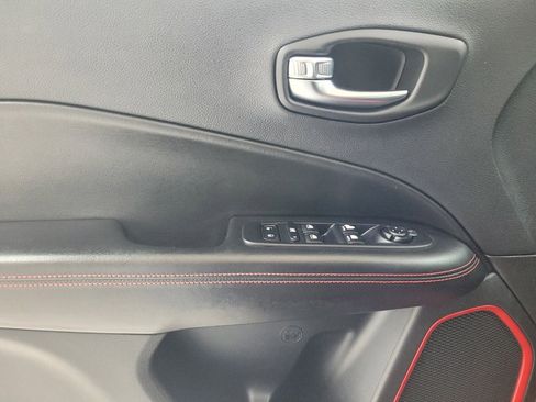 Used 2020 Jeep Compass Trailhawk AWD/4WD image 27