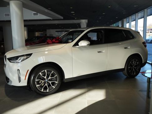 New 2026 BMW X3 xDrive30 w/ Premium Package image 13