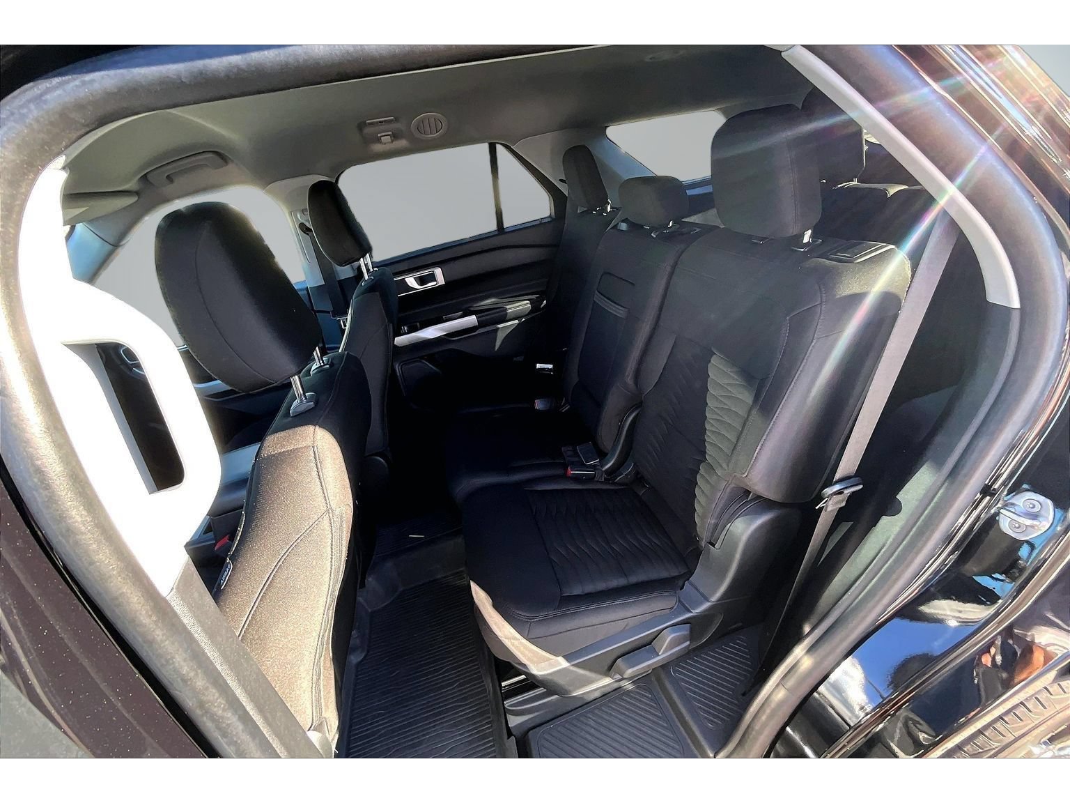 Used 2021 Ford Explorer XLT w/ Class III Trailer Tow Package AWD/4WD image 22