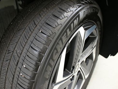 Used 2024 Hyundai Tucson Limited AWD/4WD image 34