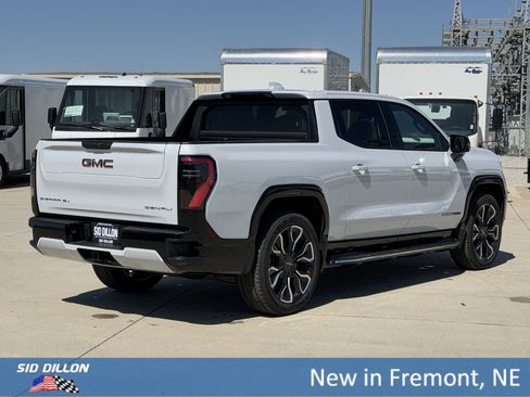 New 2026 GMC Sierra EV Denali AWD/4WD image 4