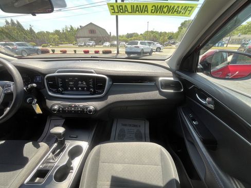 Used 2020 Kia Sorento LX FWD image 11