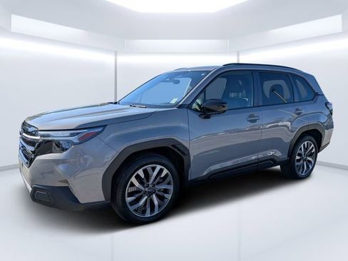 Used 2025 Subaru Forester Touring AWD/4WD image 7