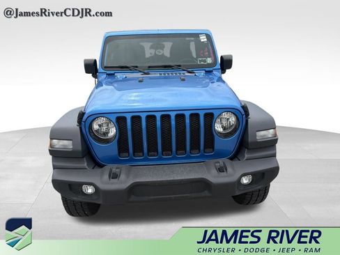 Used 2022 Jeep Wrangler Unlimited Sport AWD/4WD image 3