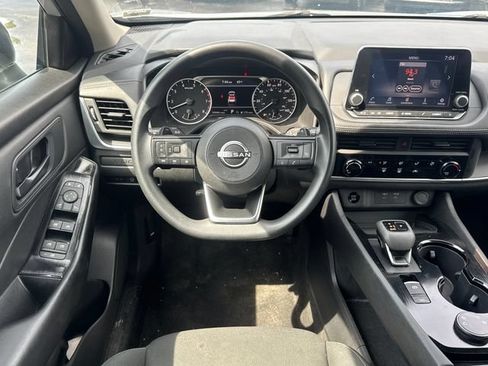 Used 2024 Nissan Rogue S AWD/4WD image 19