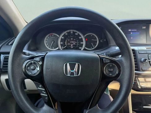 Used 2016 Honda Accord LX image 36