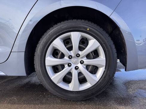 Used 2022 Toyota Corolla LE image 19