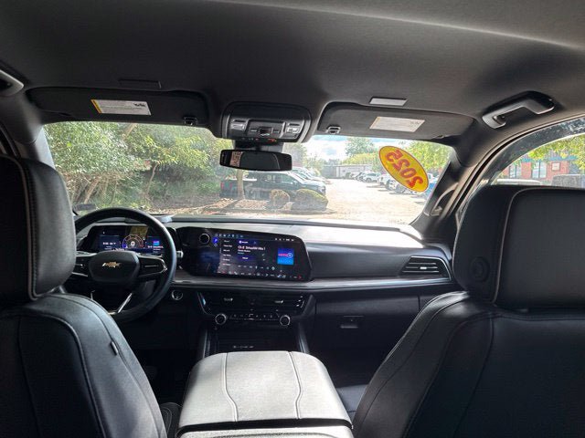 Used 2025 Chevrolet Tahoe Premier AWD/4WD image 20