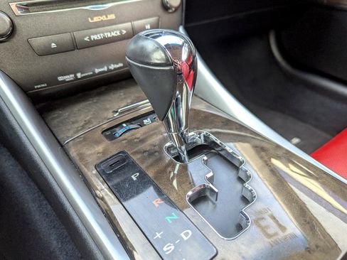 Used 2013 Lexus IS 250C image 25