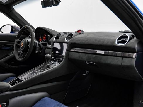 Used 2024 Porsche 718 Cayman GT4 RS RWD image 41