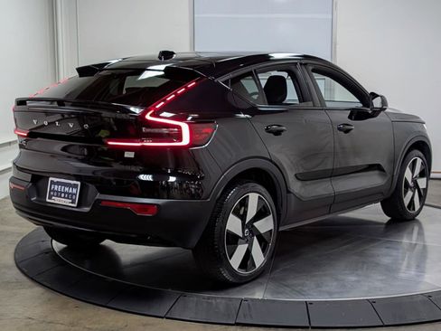 Used 2023 Volvo C40 P8 Recharge Ultimate image 8