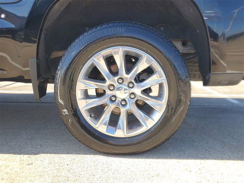 Used 2022 Chevrolet Silverado 1500 LTZ w/ Safety Package II image 8