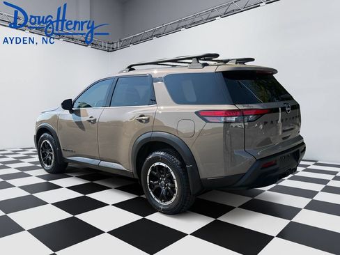 Used 2024 Nissan Pathfinder Rock Creek AWD/4WD image 3