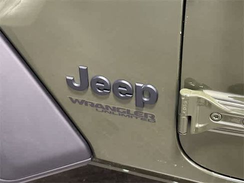 Used 2022 Jeep Wrangler Unlimited Sport image 27