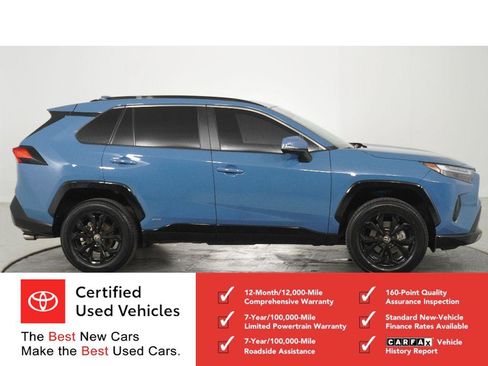 Certified 2022 Toyota RAV4 SE w/ Convenience Package image 2
