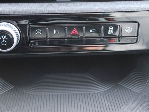 New 2026 Ford Explorer Platinum image 38