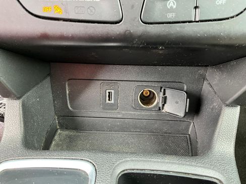 Used 2018 Ford Escape SE w/ SE Sync 3 Package FWD image 15