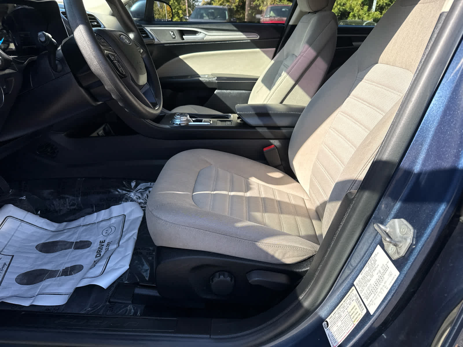 Used 2019 Ford Fusion S FWD image 11